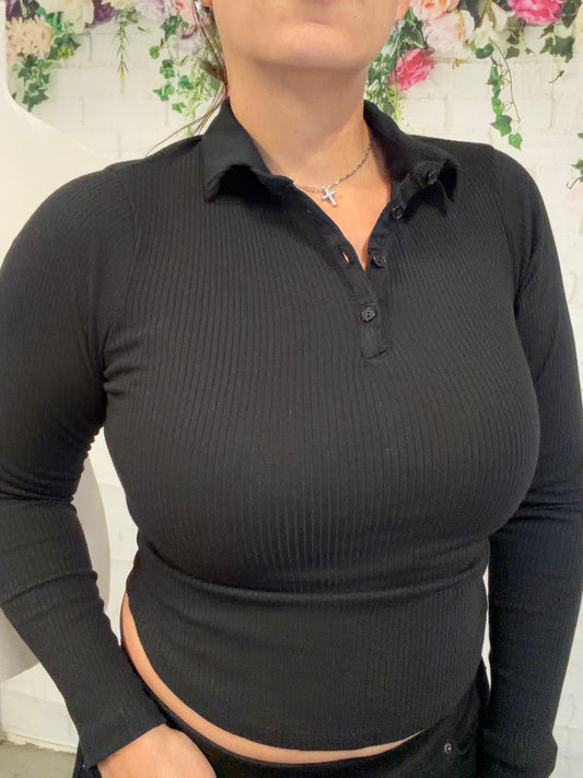 RIBBED LONG SLEEVE CROP TOP