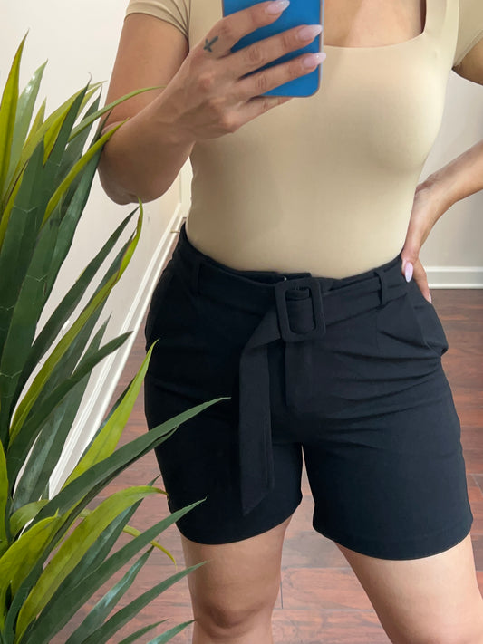 BLACK HIGH WAISTED SHORTS